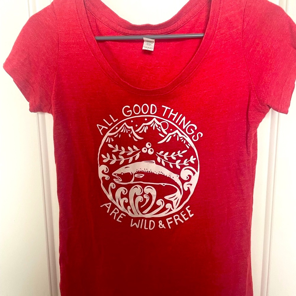 Women's Salmon Sisters Red Graphic Tee